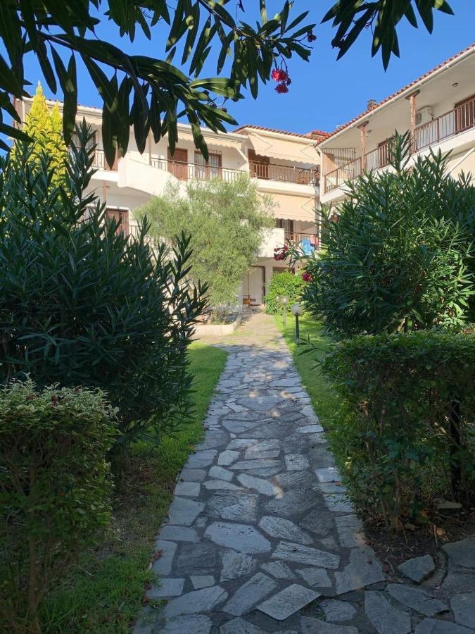 Sarizas Apartments Siviri Esterno foto