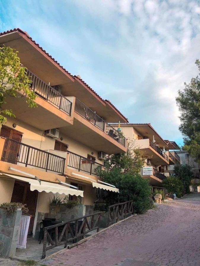 Sarizas Apartments Siviri Esterno foto